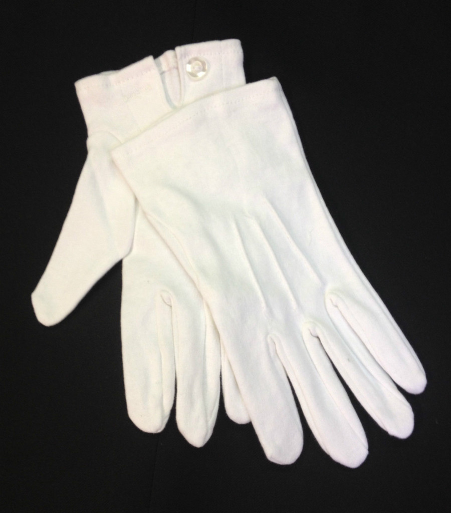 GENTALMEN'S WHITE COTTON FORMAL EVENING GLOVES WITH BUTTON WRIST - cosy ...